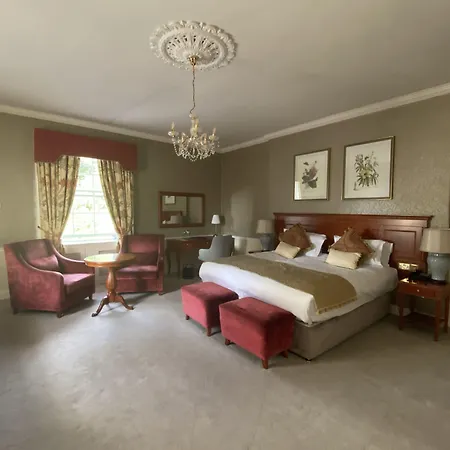 Manor Szálloda 3*