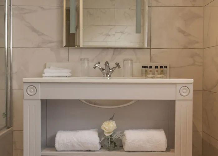 Manor 莱克斯利普